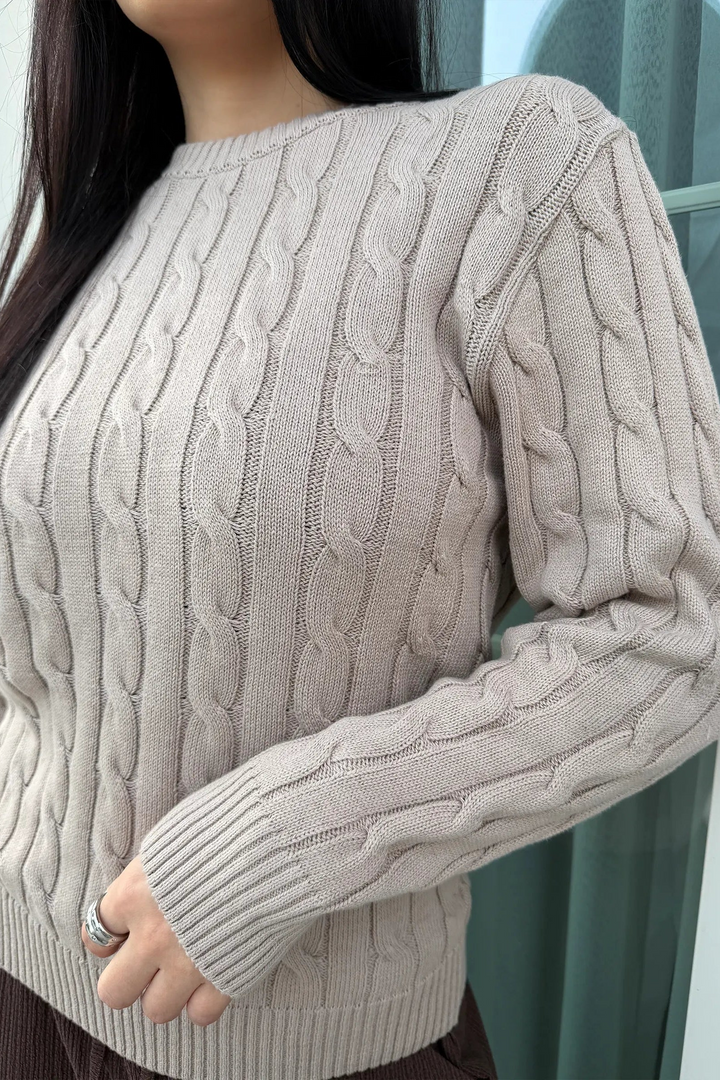 Women’s Beige Cable Knit Sweater