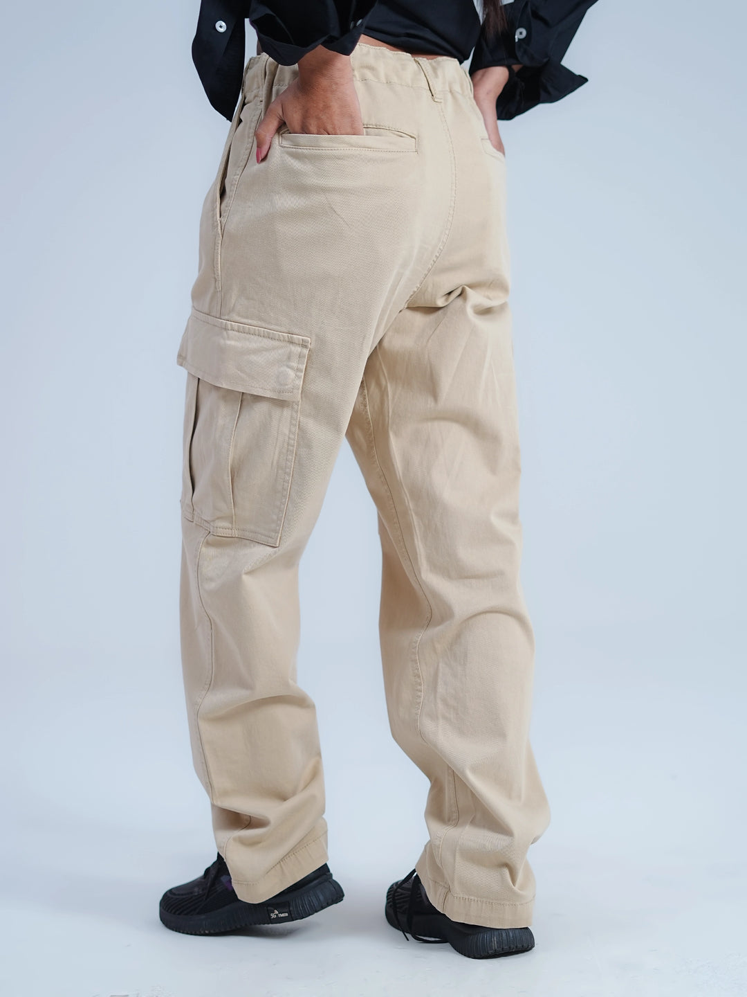 Woman Comfort Cargo Pants Beige