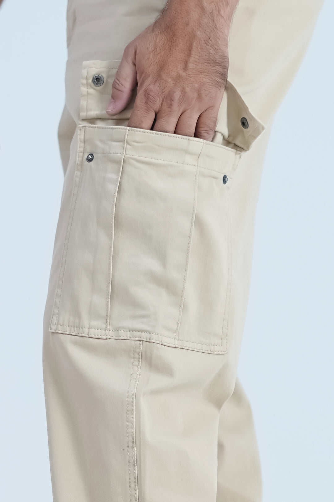 Man Comfort Cargo Pants Beige