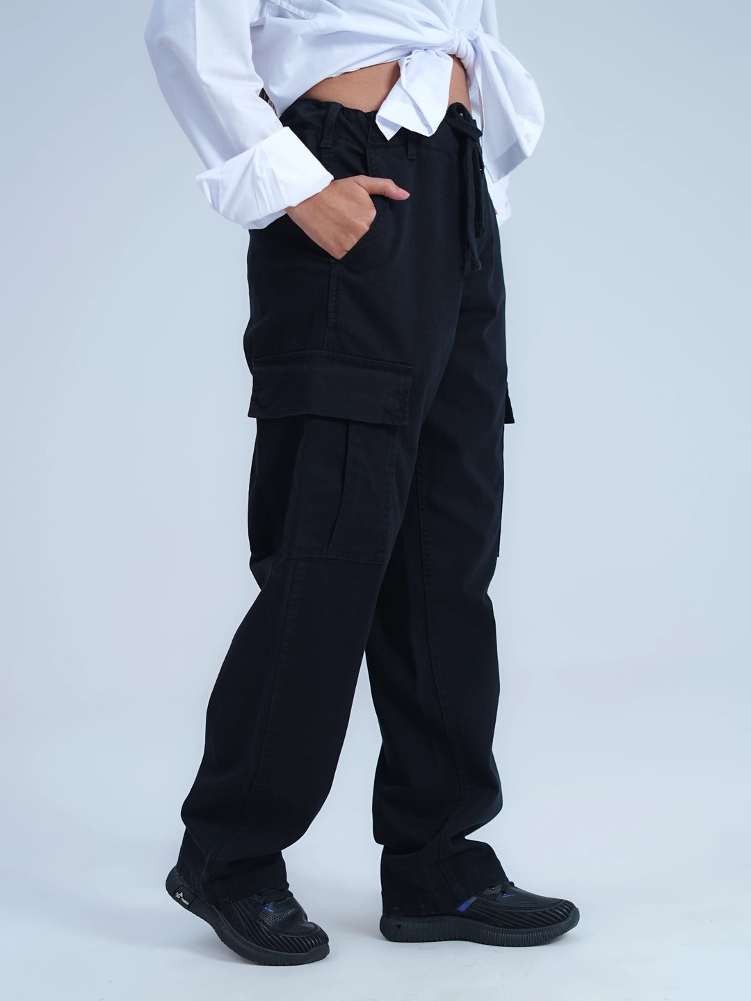 Woman Comfort Cargo Pants Black