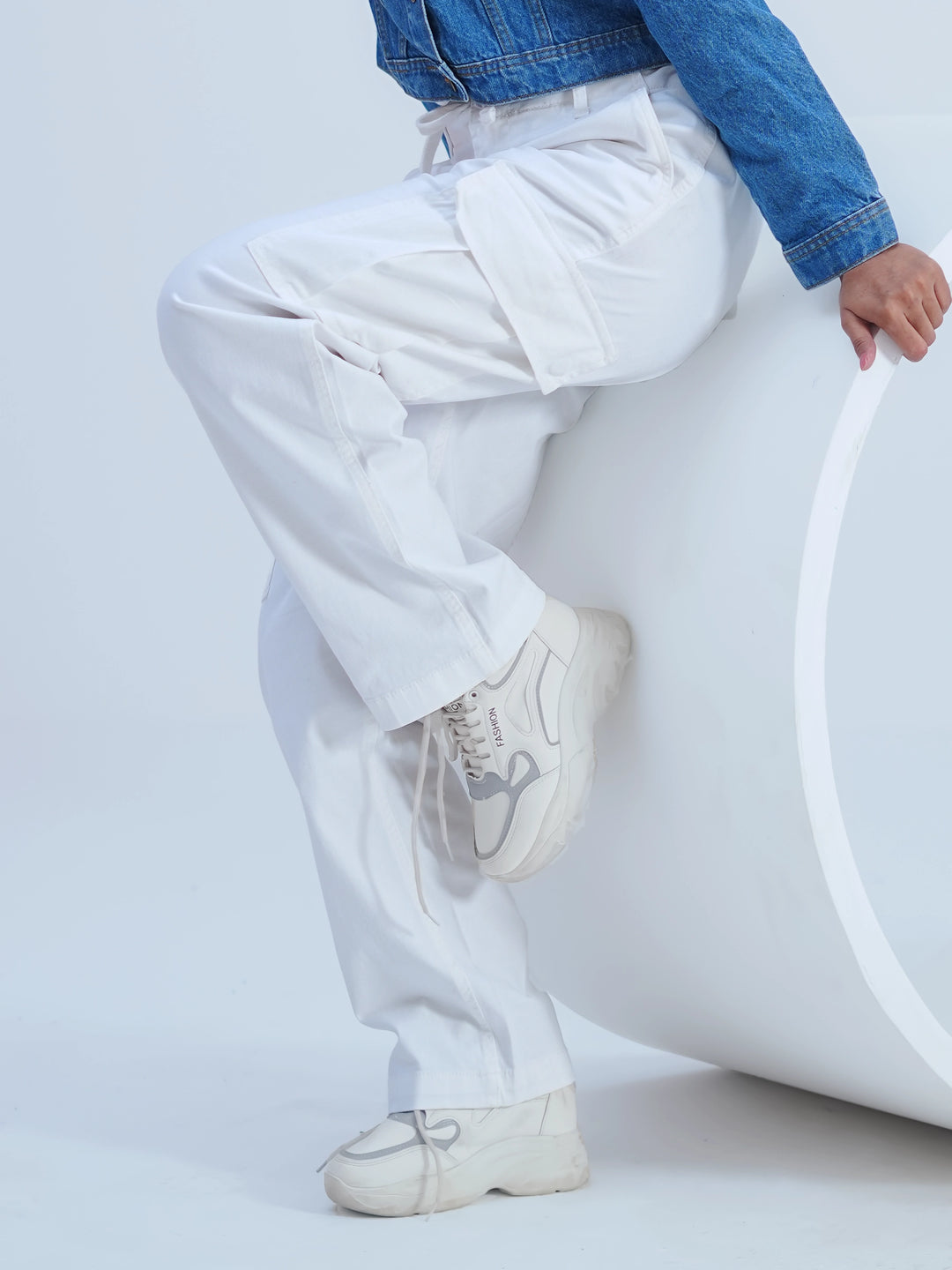 Woman Comfort Cargo Pants White