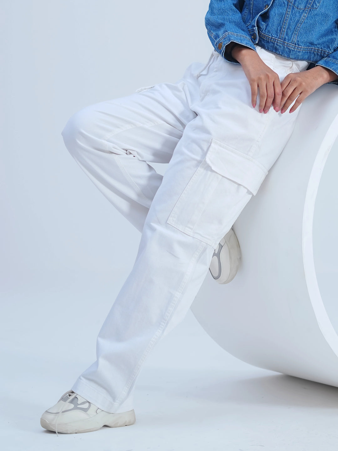 Woman Comfort Cargo Pants White