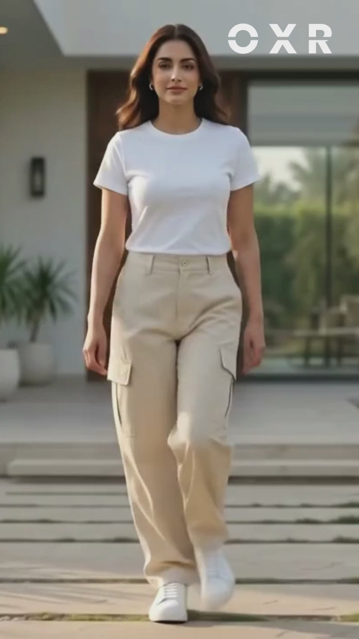 Woman Comfort Cargo Jogger Beige